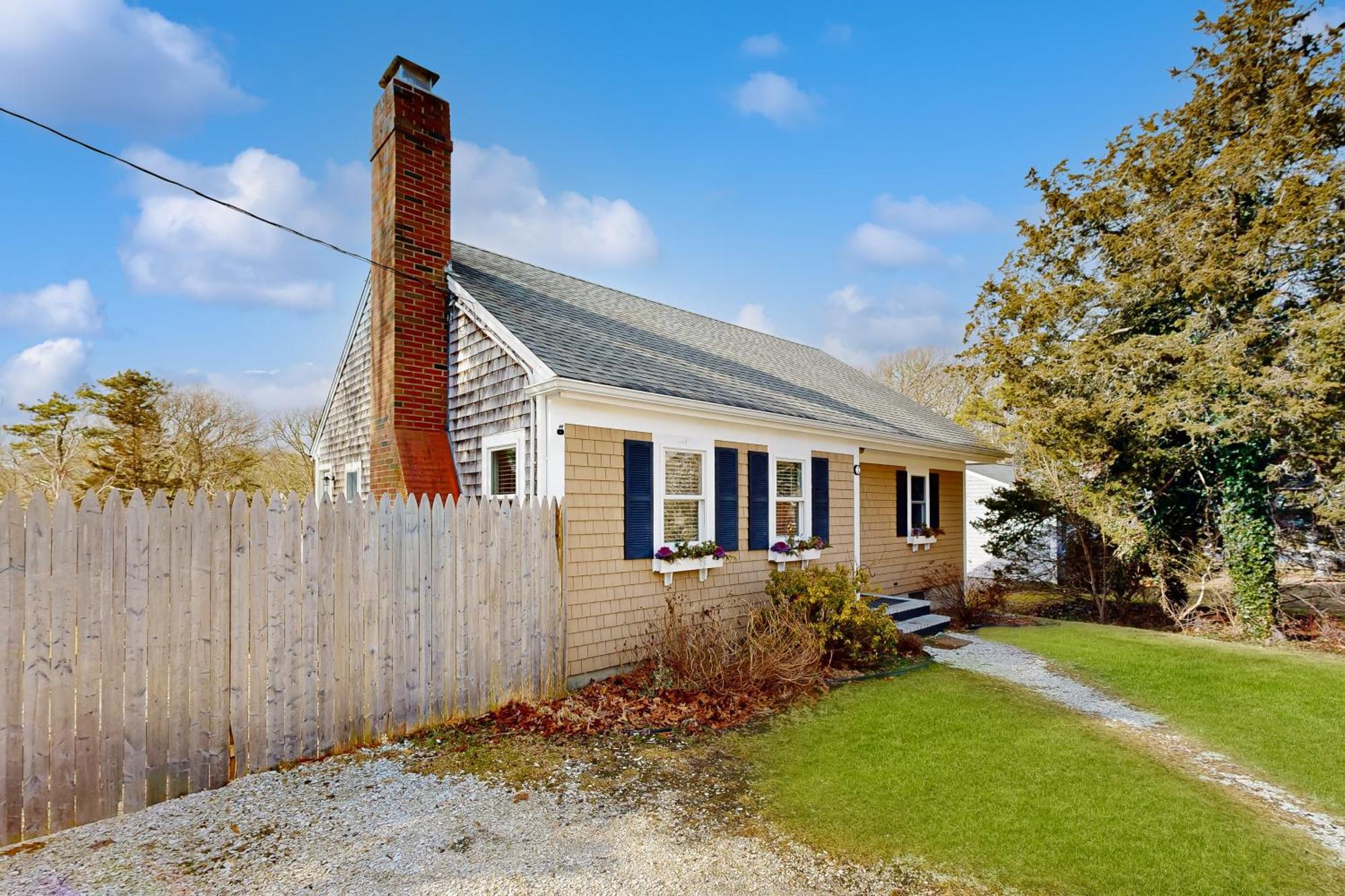 Sand Dollar Dreams Villa Harwich Exterior photo